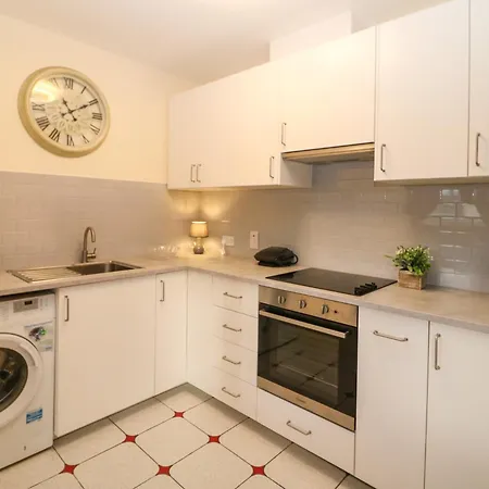 公寓 8 Scrahan Place *