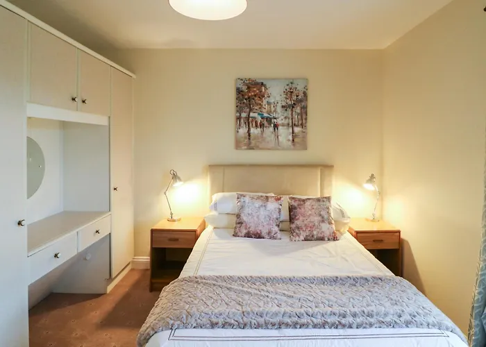 Apartament 8 Scrahan Place *