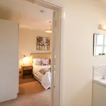 8 Scrahan Place *