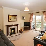 8 Scrahan Place *