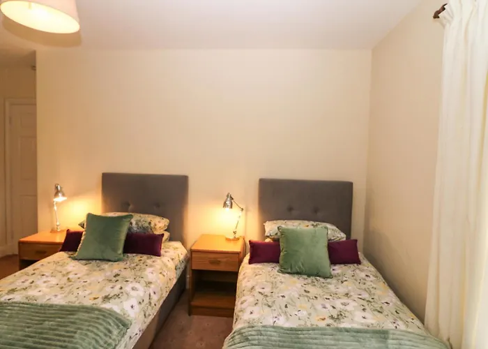 8 Scrahan Place 아파트