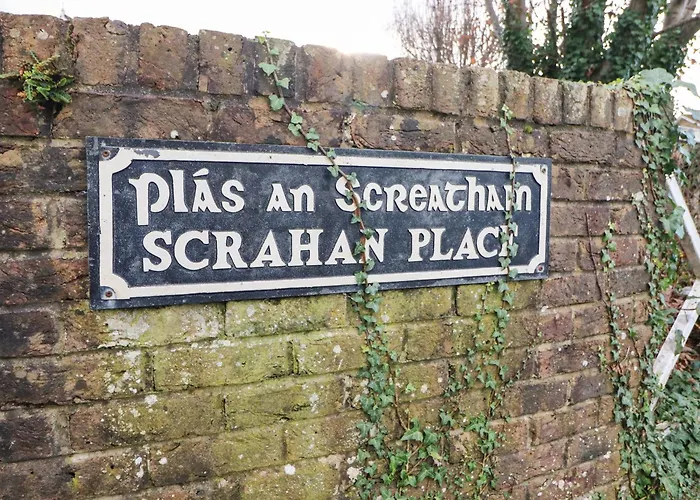 아파트 8 Scrahan Place *